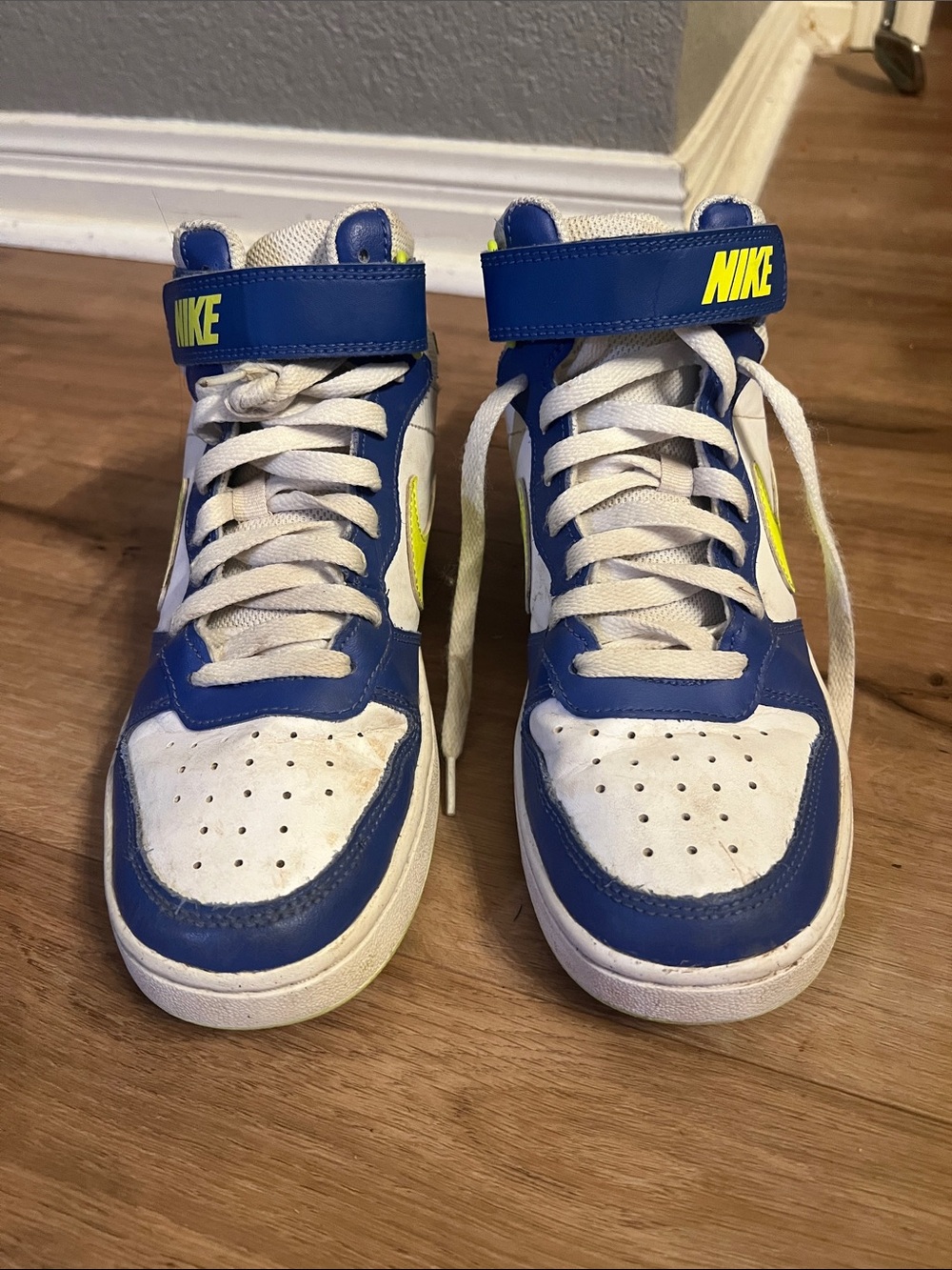 Nike Kids High-Top Sneakers in Blue, White and Yellow